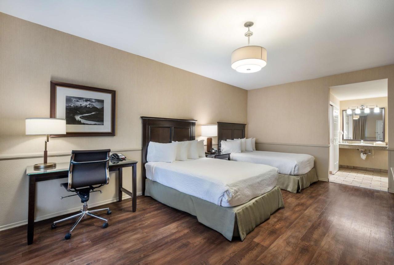 Best Western Corona Hotel & Suites Esterno foto