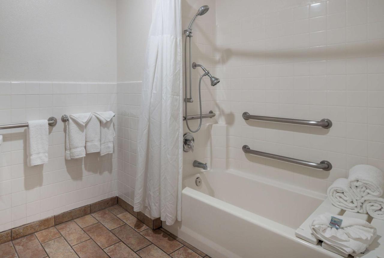 Best Western Corona Hotel & Suites Esterno foto