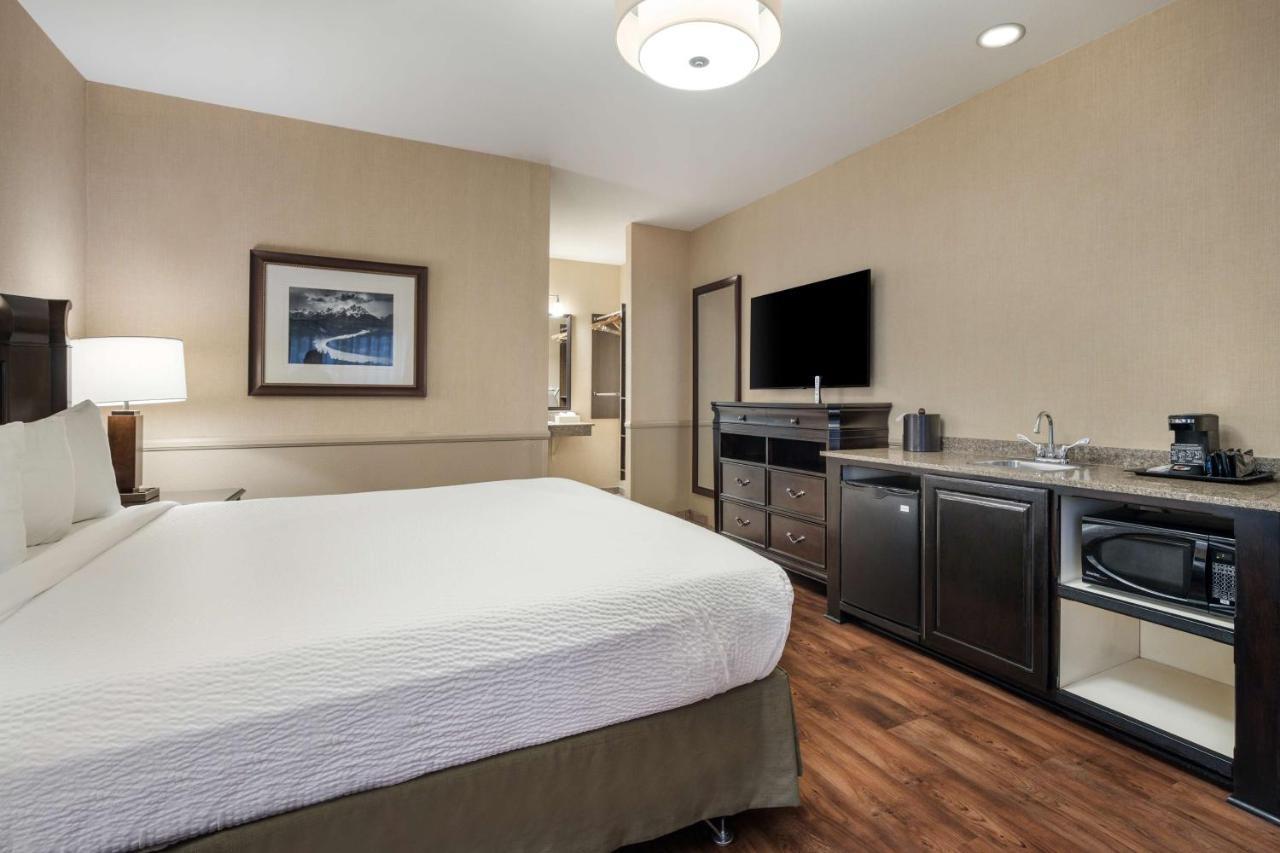 Best Western Corona Hotel & Suites Esterno foto