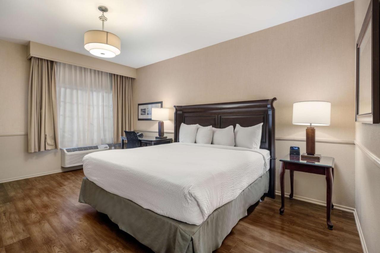 Best Western Corona Hotel & Suites Esterno foto