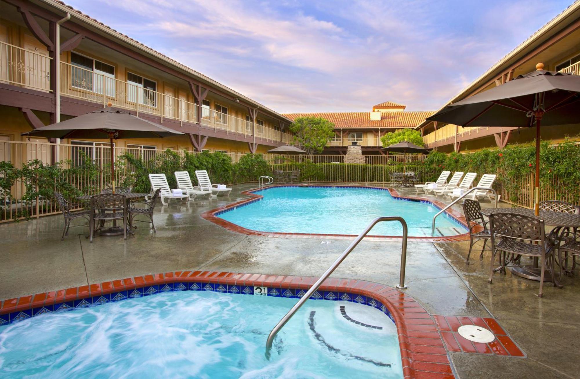 Best Western Corona Hotel & Suites Esterno foto