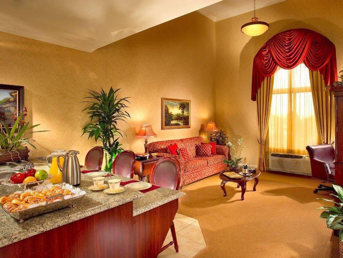 Best Western Corona Hotel & Suites Esterno foto