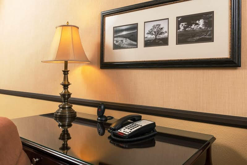Best Western Corona Hotel & Suites Esterno foto